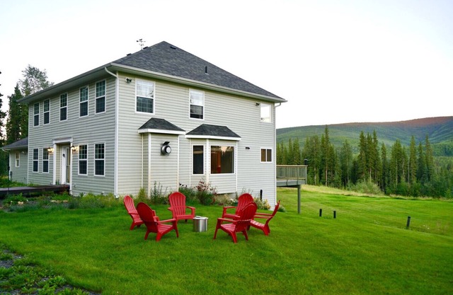 Aurora Viewpoint Manor 6b4b with Panoramic Views