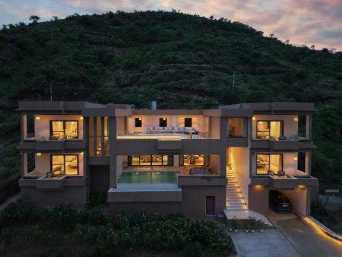 Aurum Villa, Moringa Valley