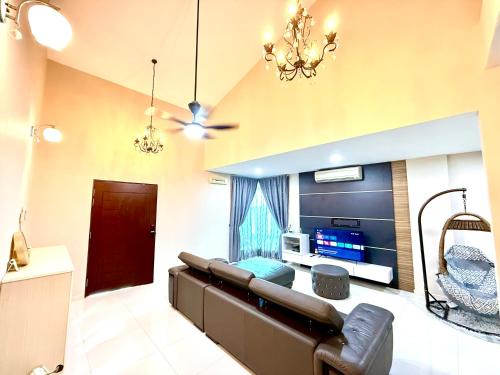 Austin Premium Suite Corner at Seri Austin by Maco Home