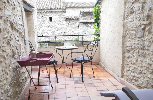 Authentic and pleasant guest rooms in Saint Laurent des Arbres