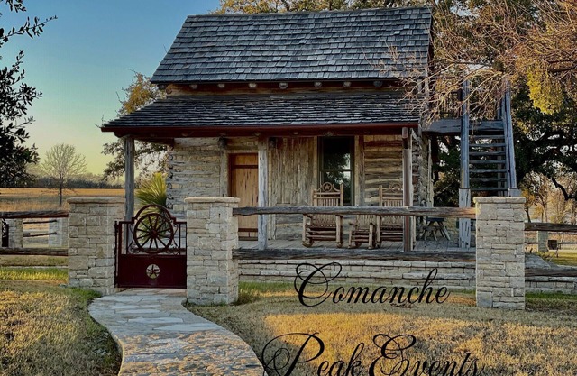 Authentic 1800’s cabin getaway with modern day amenities