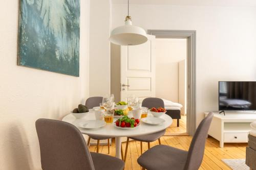Authentic Copenhagen Apartment for 4 Guests