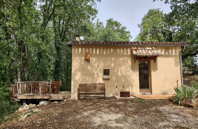 Authentic gîte with shared pool
