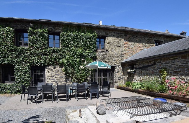 Auténtica casa de vacaciones en Gouvy cerca del bosque
