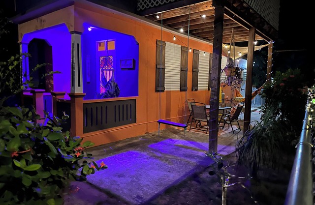 Authentic Puertorrican Home with Full AC -Fast WIFI - Smart TV Near Beach