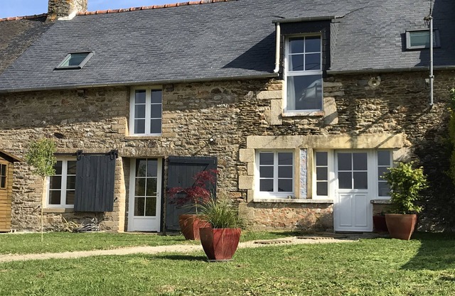 Authentic renovated Breton house, near Josselin
