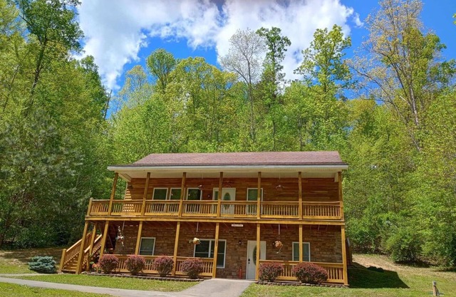 Ellie's Place: Best Rates Ever! Bring your boat or ATV!