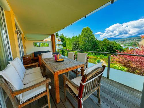 Avío, 2 Bedroom, Terrace, private lake Access