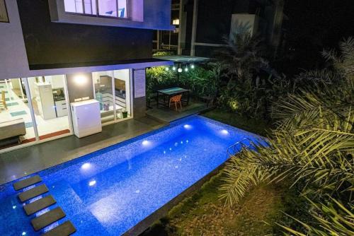 AV Luxury Villa - 3 BHK ll Swimmimg Pool ll Luxury Ambience ll