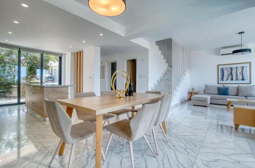 Avalon 1 Villa 14