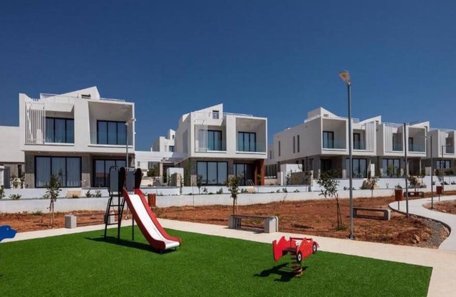 Avalon 11, 4 bedroom Villa with Private Pool