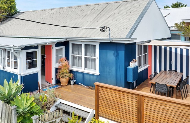 Avalon: vintage beachside family getaway