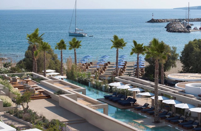 Avant Mar Paros