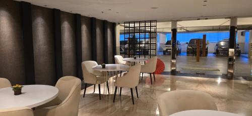 Avenue88 by TYPO