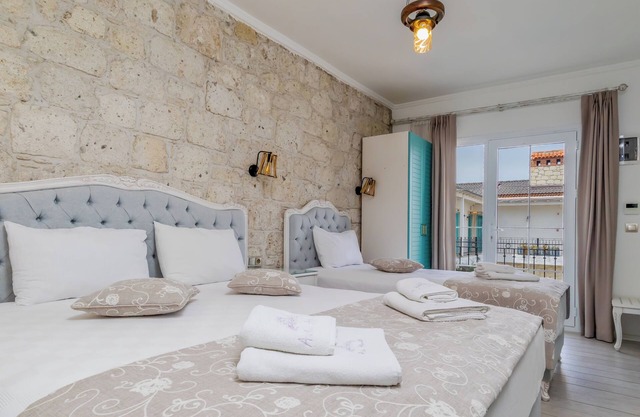 Avlu Alacati Butik Otel