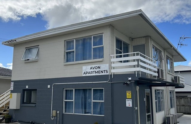 Avon Apartments
