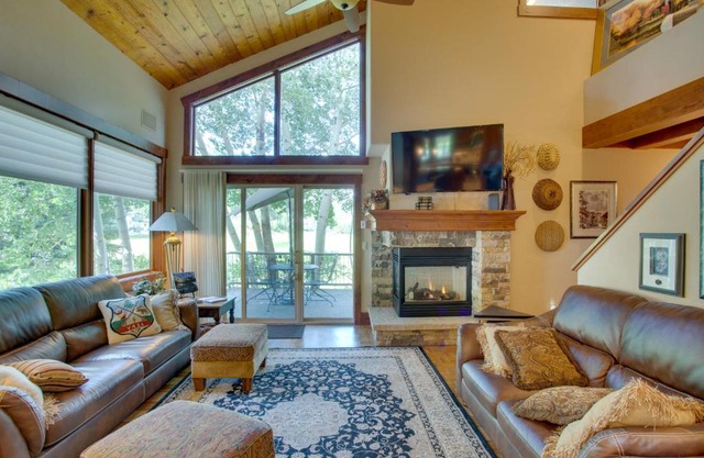 Avon Duplex about 6 Mi to Beaver Creek Resort!