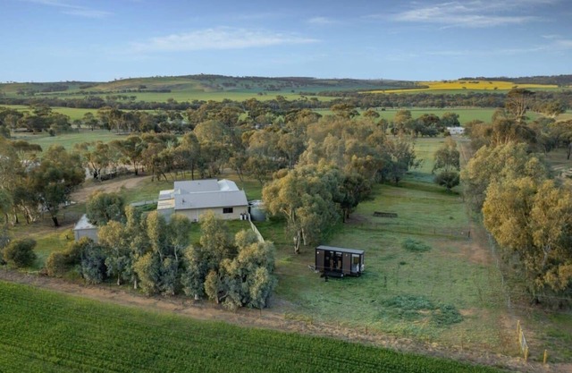 Avon River Homestead by Tiny Away