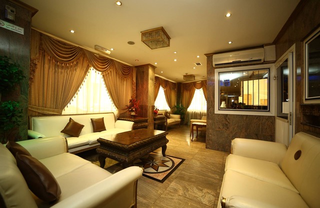 Awal Hotel