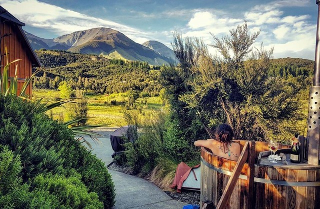 Awardwinning luxury eco lodge with optional private outdoor hot tub &great views