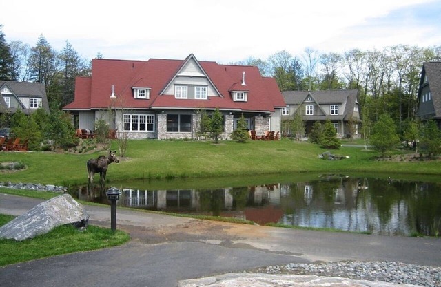 Awesome 4 Bedroom Rockycrest Villa