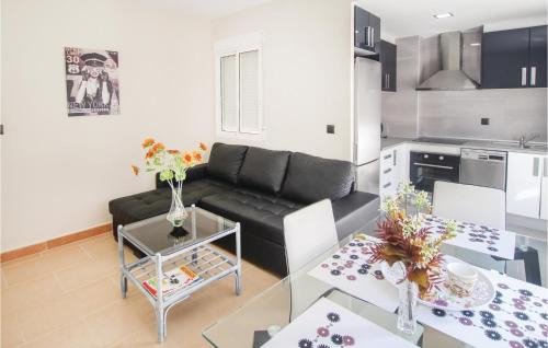 Awesome Apartment In Alicante With Wifi