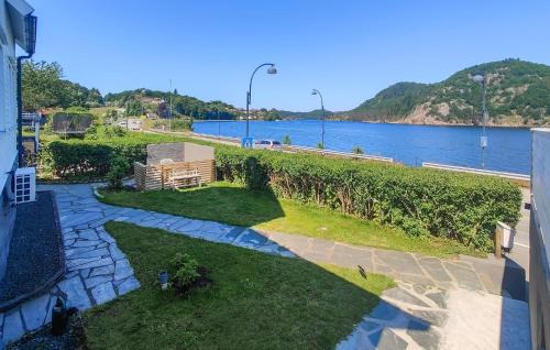 Awesome Apartment In Farsund
