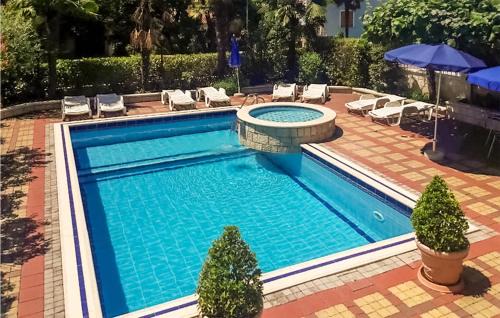 Awesome Apartment In Nova Vas With Wifi