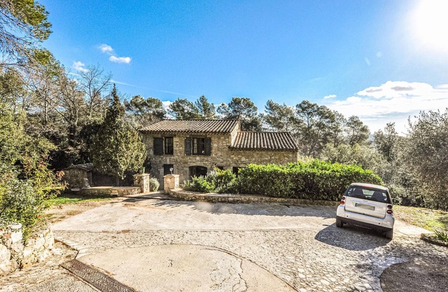 Impresionante casa en La Roquette sur.
