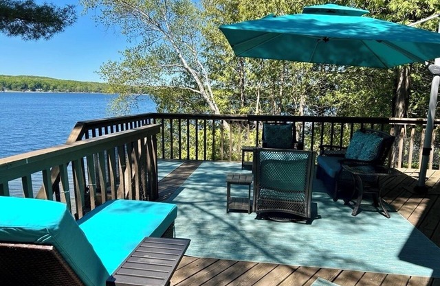 Awesome Game Room; Near Boyne Mtn; Fireplace; Stunning Lakefront Reno; Huge Deck