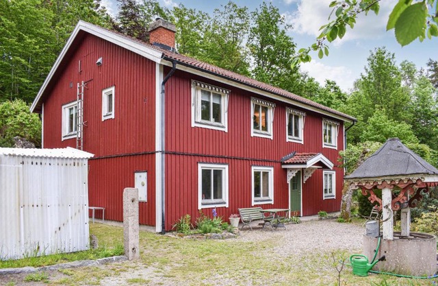 Awesome Home In Asarum With Wifi
