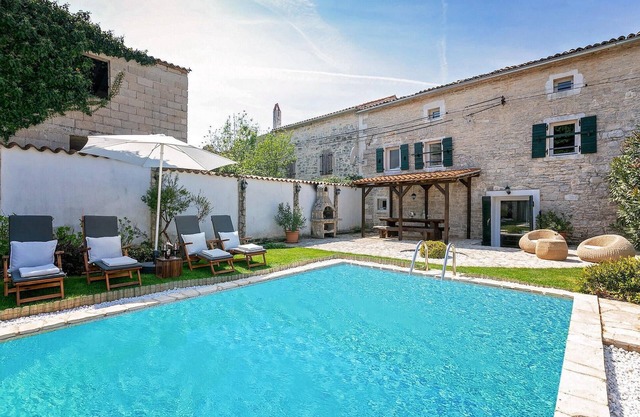 Impresionante casa en Baderna