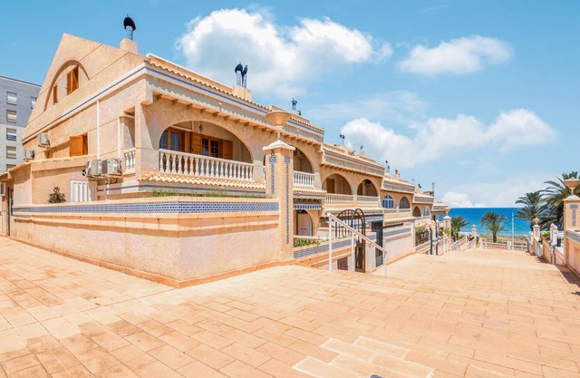 Impresionante casa en Elche con WiFi