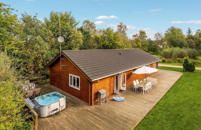Impresionante casa en Fårvang con sauna