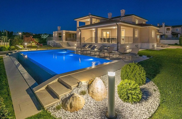 Impresionante casa en Kastelir