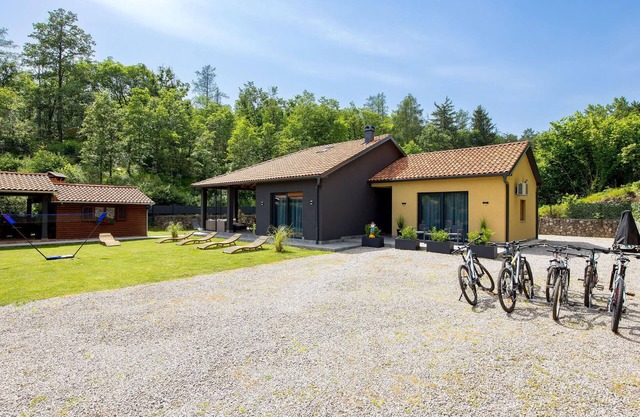 Impresionante casa en Klana con sauna