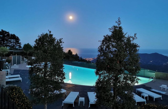 Impresionante casa en Magliolo con.
