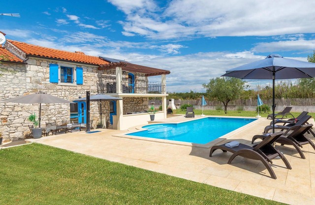 Impresionante casa en Mihelici con WiFi
