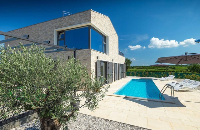 Villa Libra