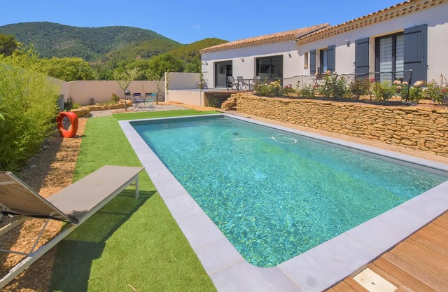 Preciosa casa en Propiac con cocina