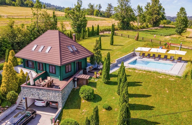 Impresionante casa en Ravna Gora con.