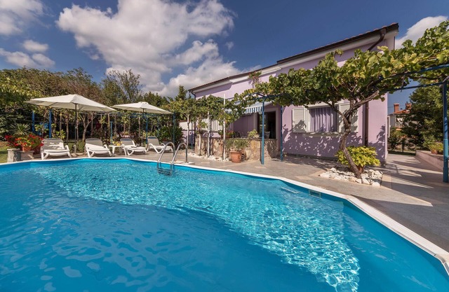 Impresionante casa en Vinez con WiFi