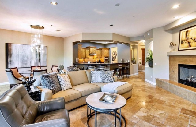 Awesome TROON North 3/3 Pinnacle Peak Condo. Across from the Four Seasons Resort