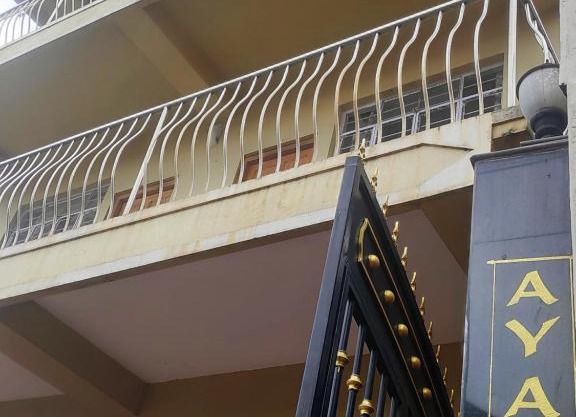 Ayarn 847 Home Stay