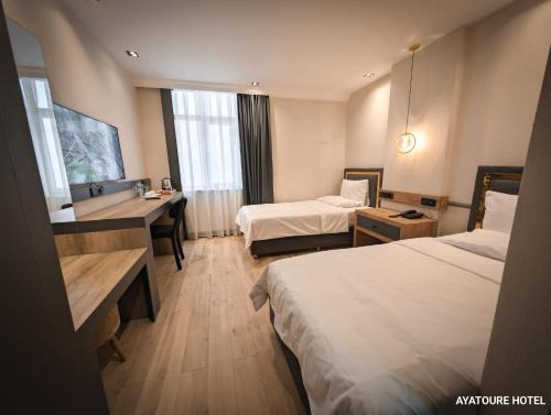 Ayatoure Hotel