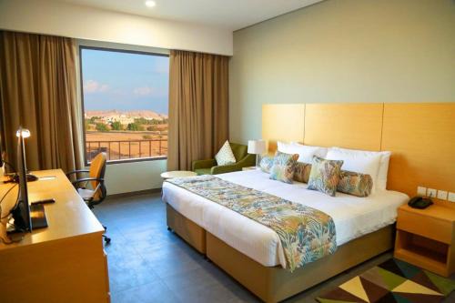 Ayla Ibri Hotel & Mall