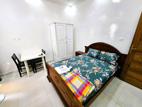 Azobrab-Ngor Chambre toilette privée