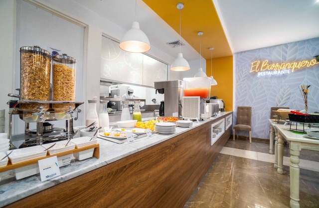 Azor Hotel Cali Versalles