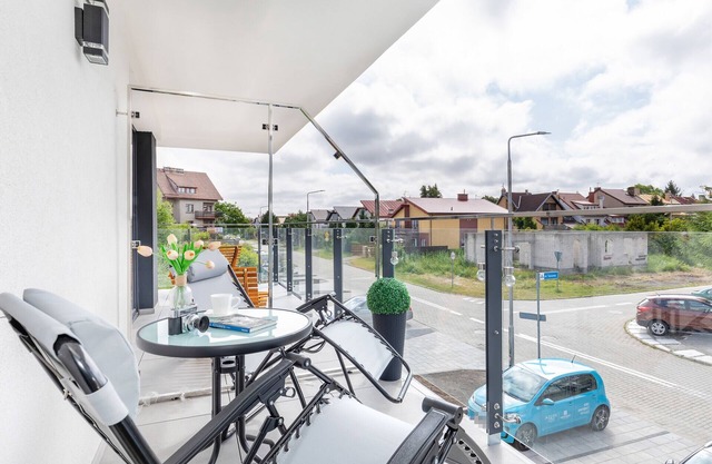 Azure Apartment Kołobrzeg by Renters