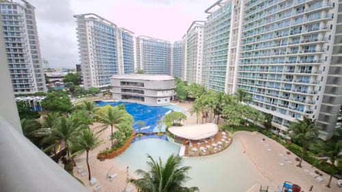 Azure Urban Resort Staycation
